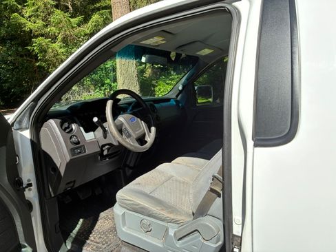 Used 2012 Ford F150 STX RWD image 5