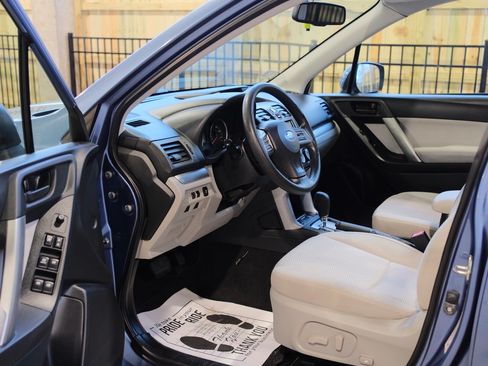 Used 2015 Subaru Forester 2.5i Premium w/ All-Weather Package image 5