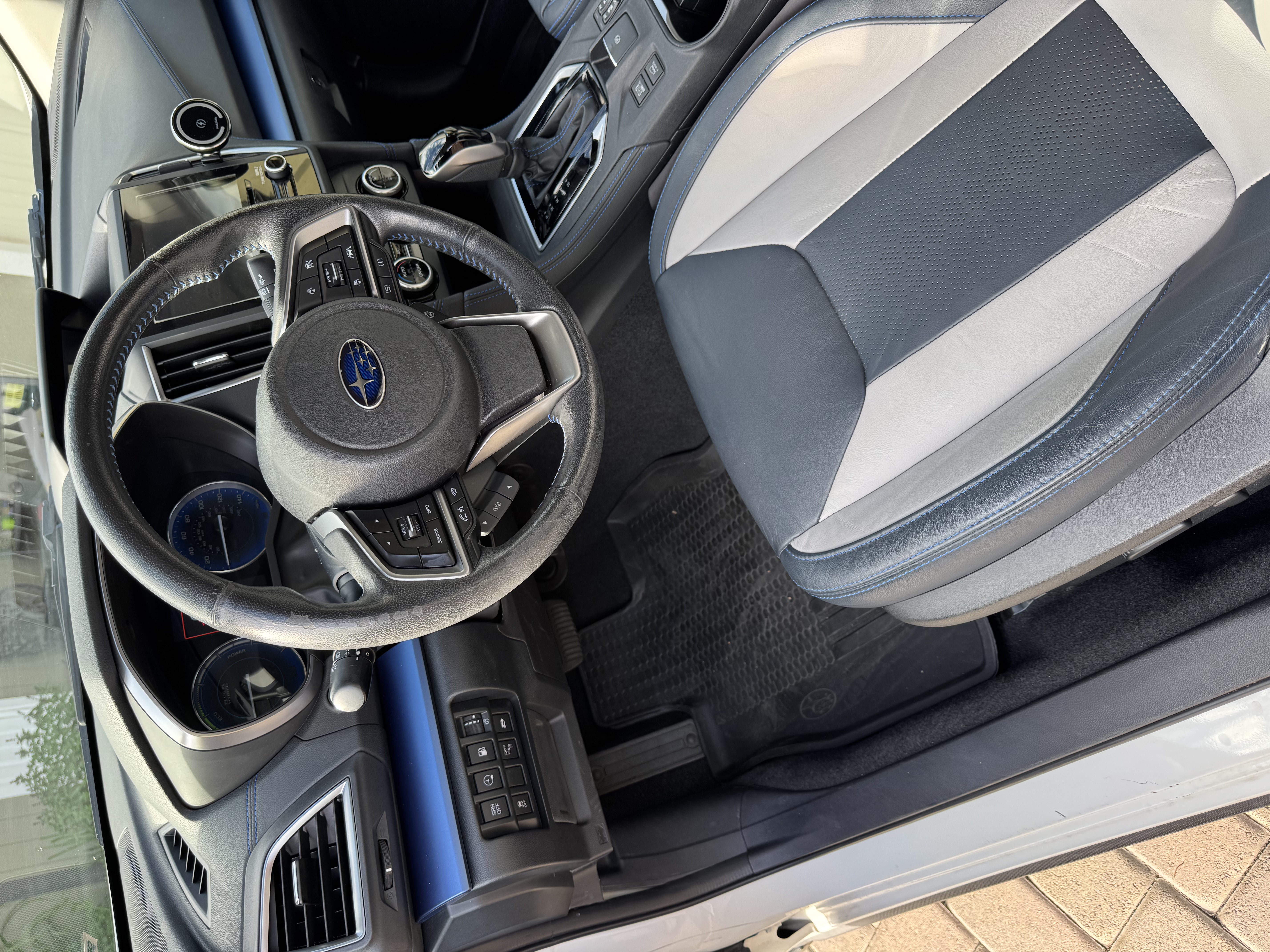 Used 2019 Subaru Crosstrek Hybrid w/ Moonroof Package w/Navigation AWD/4WD image 10