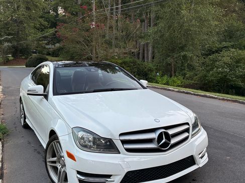 Used 2013 Mercedes-Benz C 250 Coupe image 11