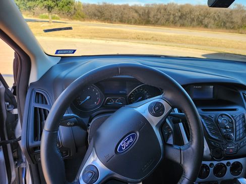 Used 2012 Ford Focus SE image 6