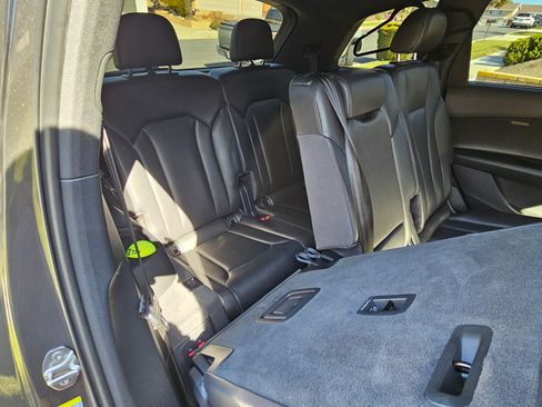 Used 2019 Audi Q7 3.0T Prestige w/ Prestige Package image 18