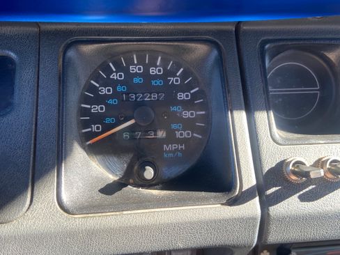 Used 1994 Jeep Wrangler SE image 12