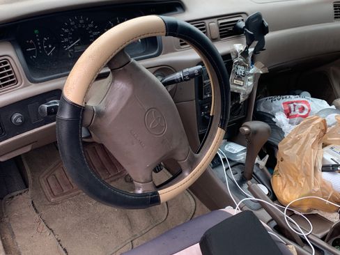 Used 1999 Toyota Camry LE image 9