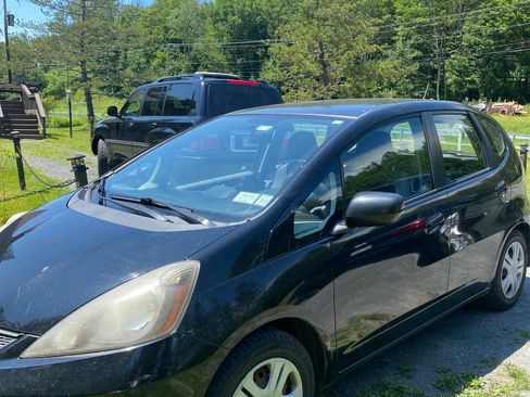 Used 2009 Honda Fit image 1