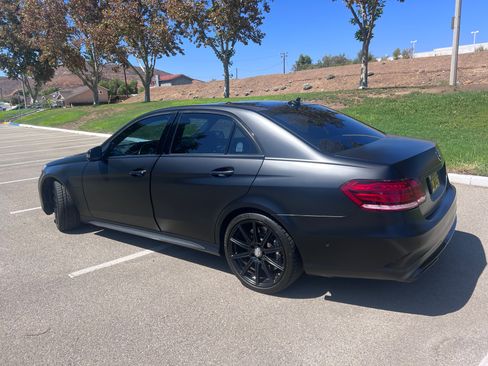 Used 2014 Mercedes-Benz E 63 AMG S-Model image 6