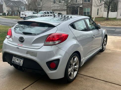 Used 2015 Hyundai Veloster Turbo R-Spec image 13