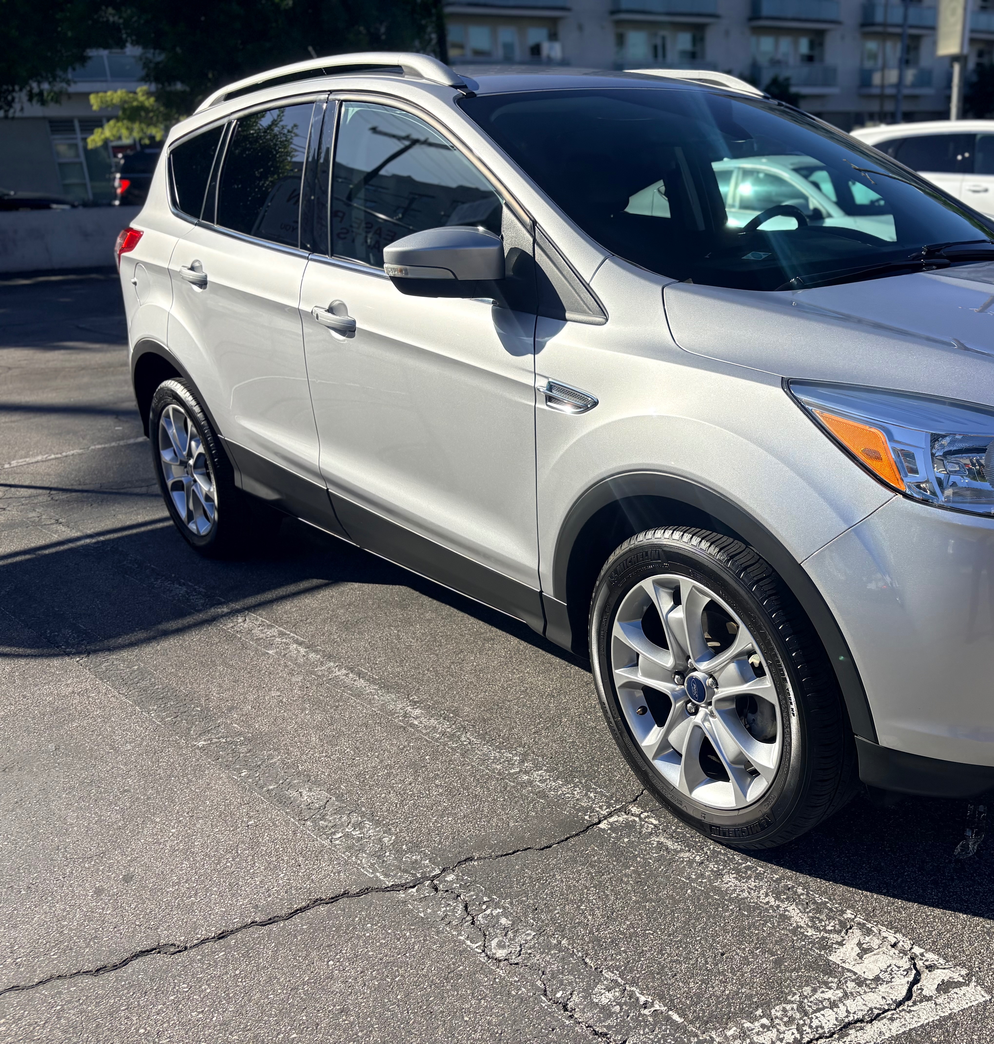 Used 2016 Ford Escape Titanium FWD image 1