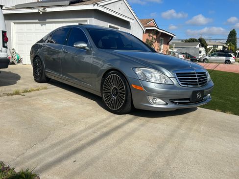 Used 2007 Mercedes-Benz S 550 image 2