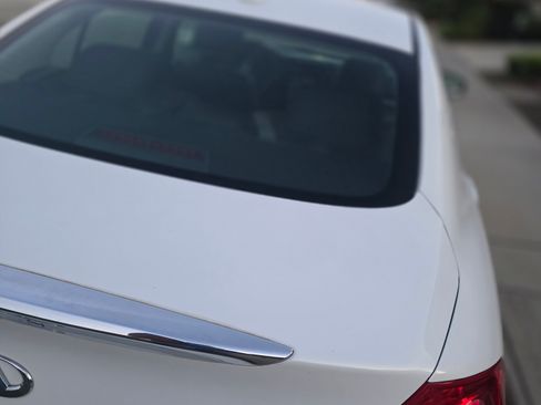 Used 2011 INFINITI G25 Journey w/ Moonroof Pkg RWD image 14