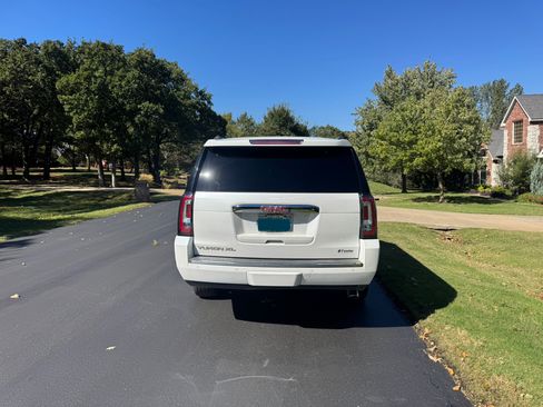 Used 2016 GMC Yukon XL Denali w/ Open Road Package image 8