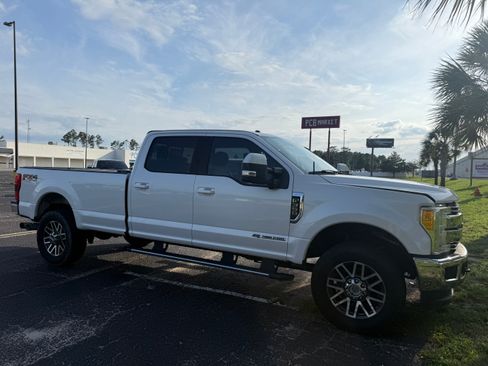 Used 2017 Ford F350 Lariat w/ Lariat Value Package AWD/4WD image 1