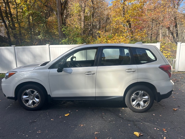 Used 2016 Subaru Forester 2.5i AWD/4WD image 11