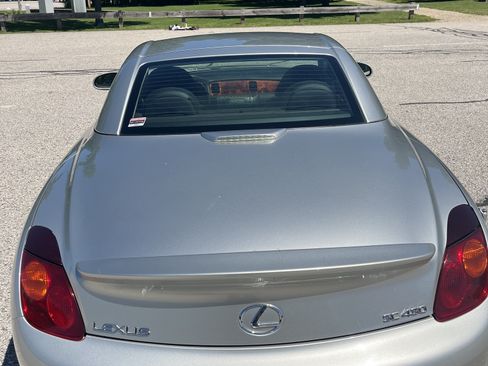 Used 2005 Lexus SC 430 Convertible RWD image 18