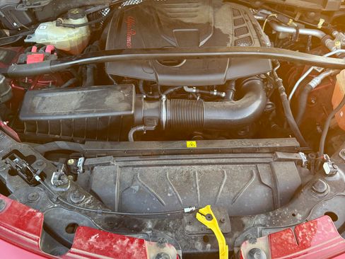 Used 2018 Alfa Romeo Stelvio Ti Sport image 4