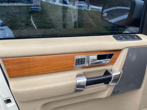 Used 2010 Land Rover LR4 HSE LUX image 15