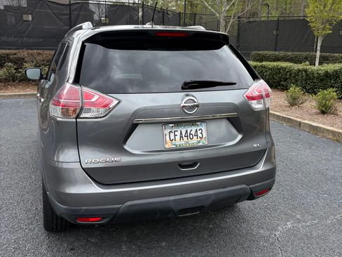 Used 2016 Nissan Rogue SL w/ SL Premium Package image 4