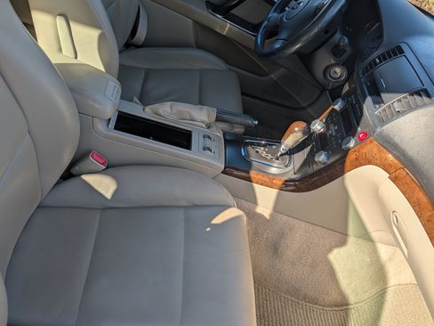 Used 2008 Subaru Outback 2.5i Limited L.L. Bean image 22