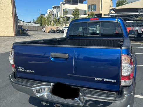 Used 2015 Toyota Tacoma 4x4 Access Cab V6 w/ SR5 Package image 12