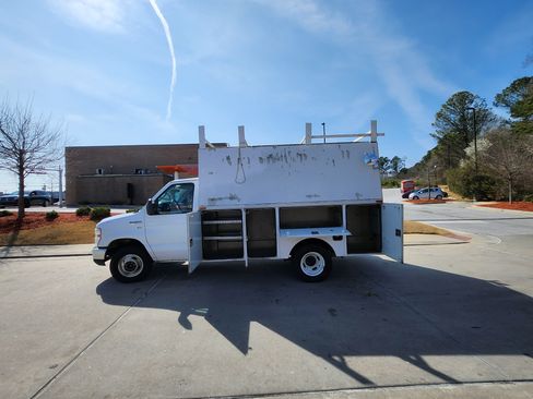 Used 2013 Ford E-350 and Econoline 350 Super Duty w/ PWR Locks & Windows Group image 8