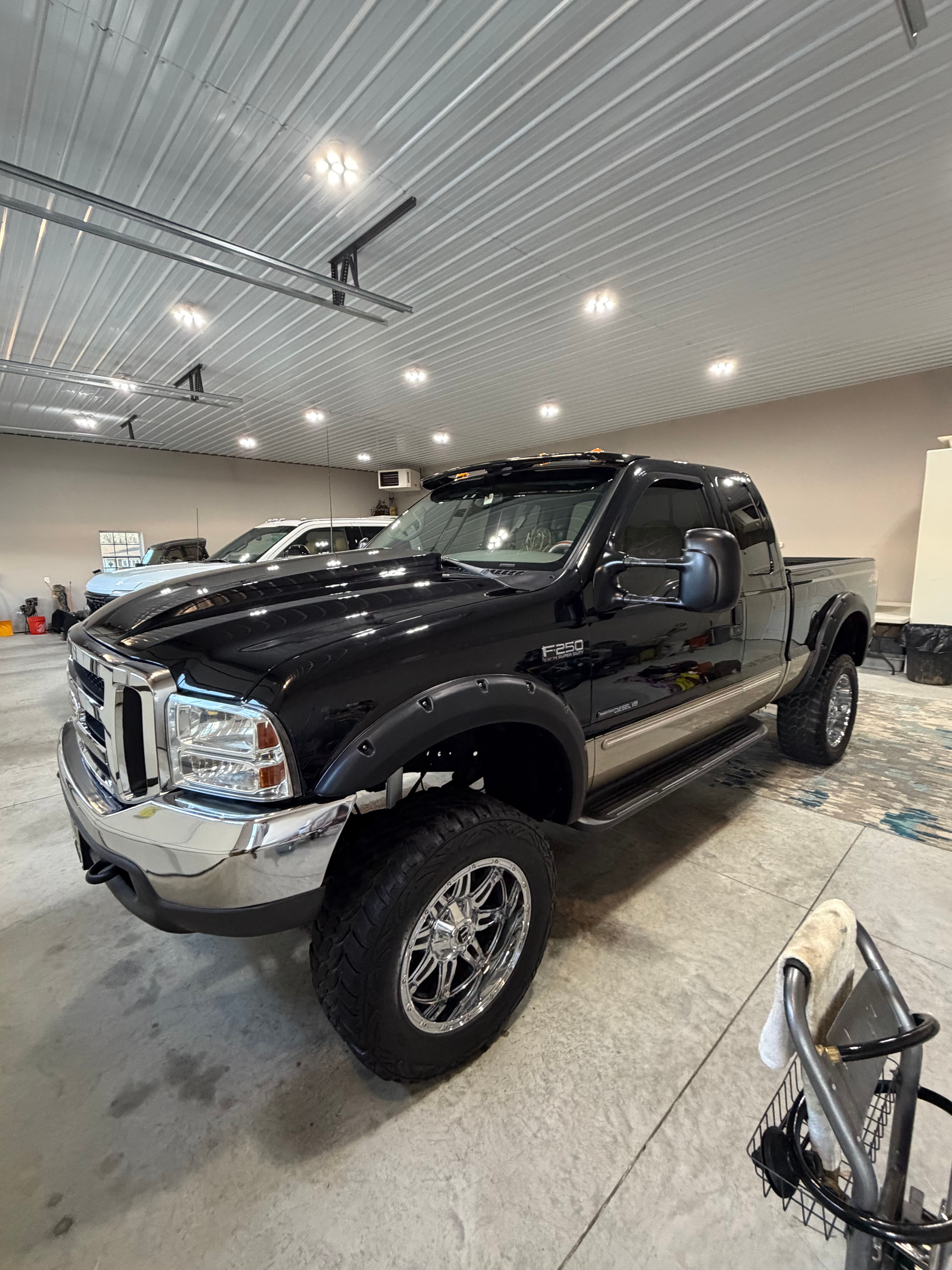 Used 2000 Ford F250 4x4 SuperCab Super Duty image 2