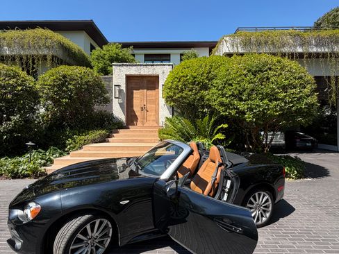 Used 2019 FIAT 124 Spider Lusso w/ Convenience Group image 9