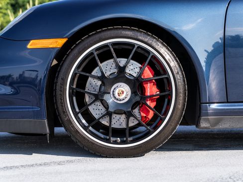 Used 2011 Porsche 911 4 Coupe image 19