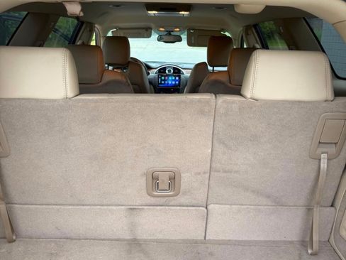 Used 2009 Buick Enclave CXL w/ Entertainment Package #4 AWD/4WD image 8