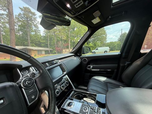 Used 2017 Land Rover Range Rover Supercharged image 14