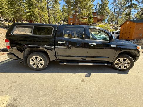 Used 2017 Toyota Tundra Platinum image 5