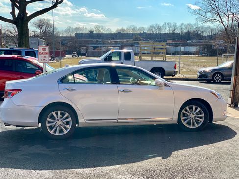 Used 2010 Lexus ES 350 image 9
