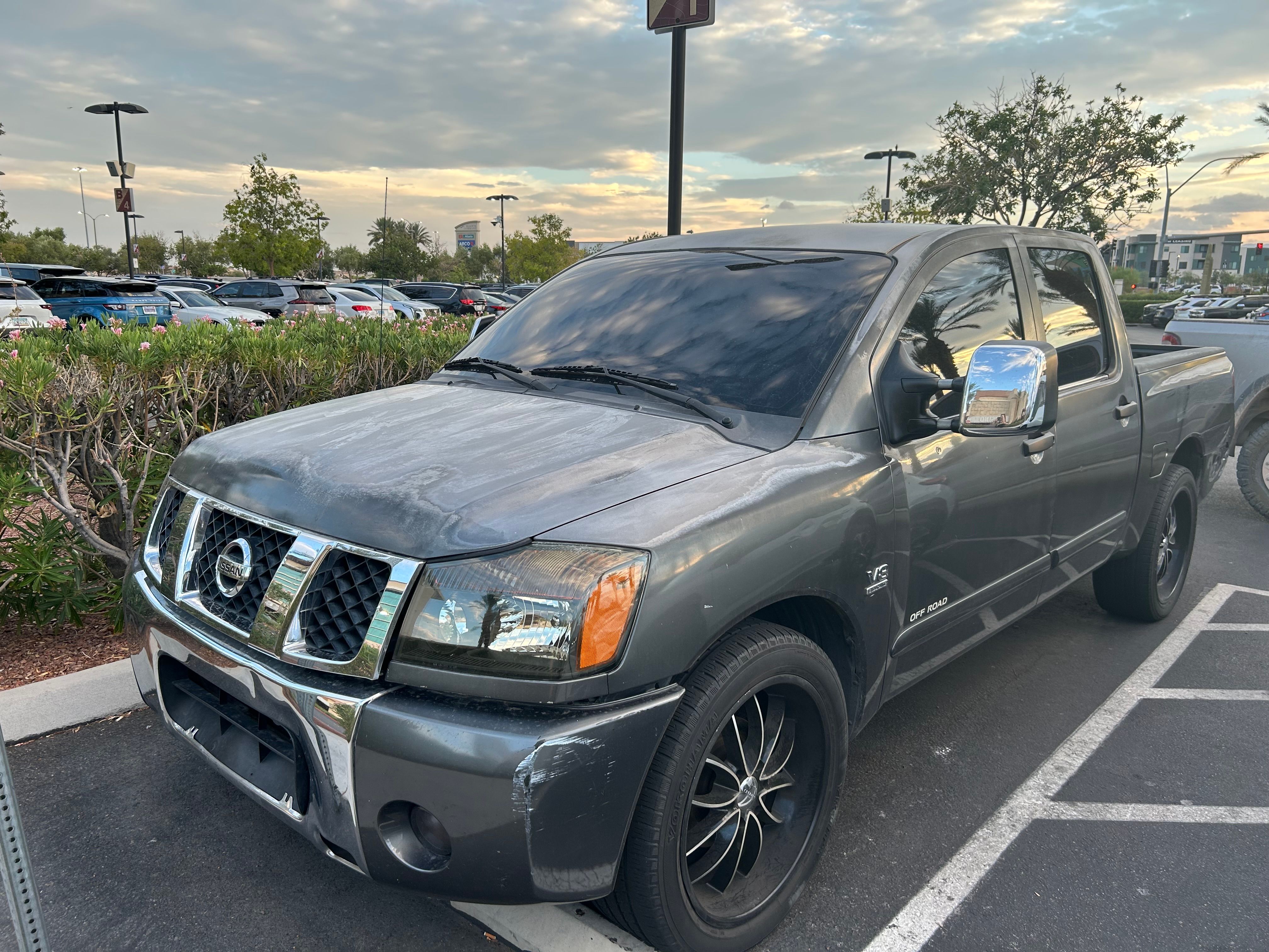 Used 2004 Nissan Titan SE RWD image 4