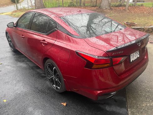 Used 2024 Nissan Altima 2.5 SR w/ SR Premium Package image 17