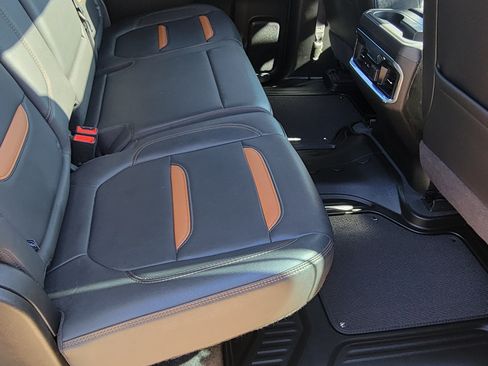 Used 2022 GMC Sierra 1500 AT4 w/ AT4 Premium Package image 19