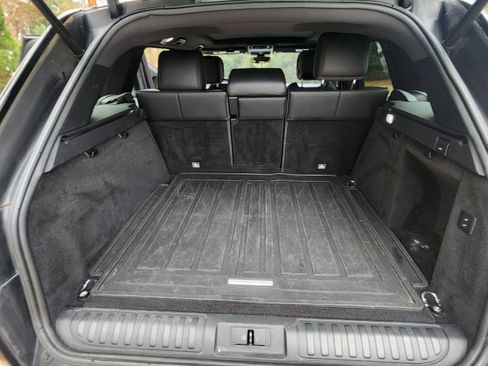 Used 2020 Land Rover Range Rover Sport SE image 15