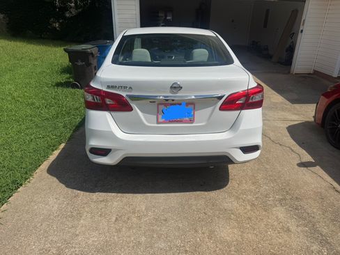 Used 2017 Nissan Sentra S FWD image 6