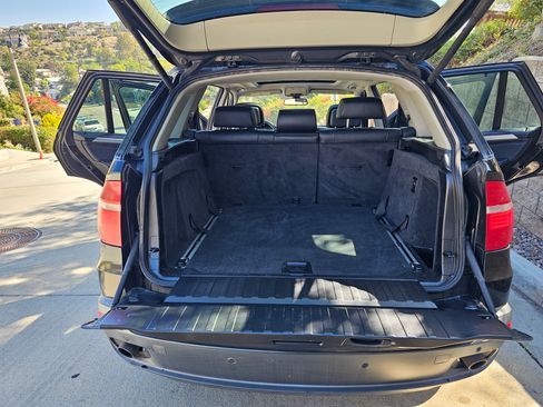 Used 2010 BMW X5 xDrive30i image 13