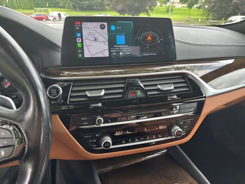 Used 2017 BMW 540i xDrive image 12