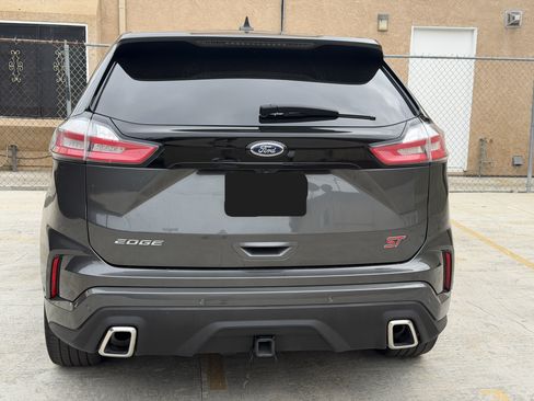 Used 2019 Ford Edge ST w/ Equipment Group 401A AWD/4WD image 6
