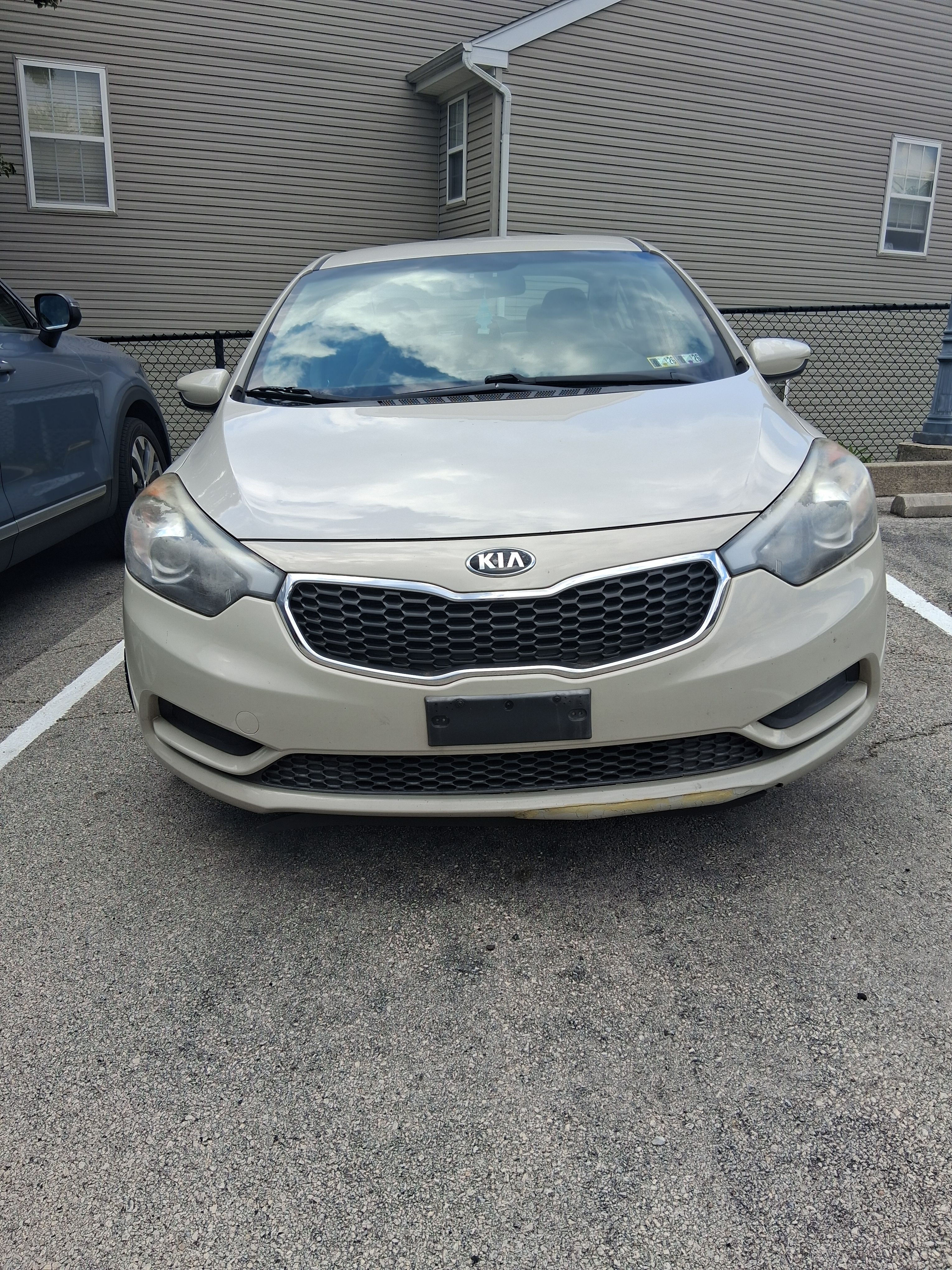 Used 2015 Kia Forte LX FWD image 1
