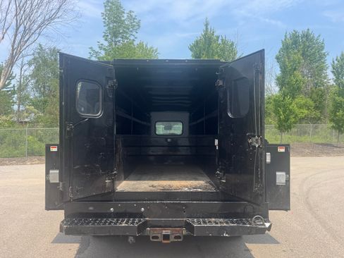 Used 2019 Ford F350 XL w/ Power Equipment Group AWD/4WD image 9