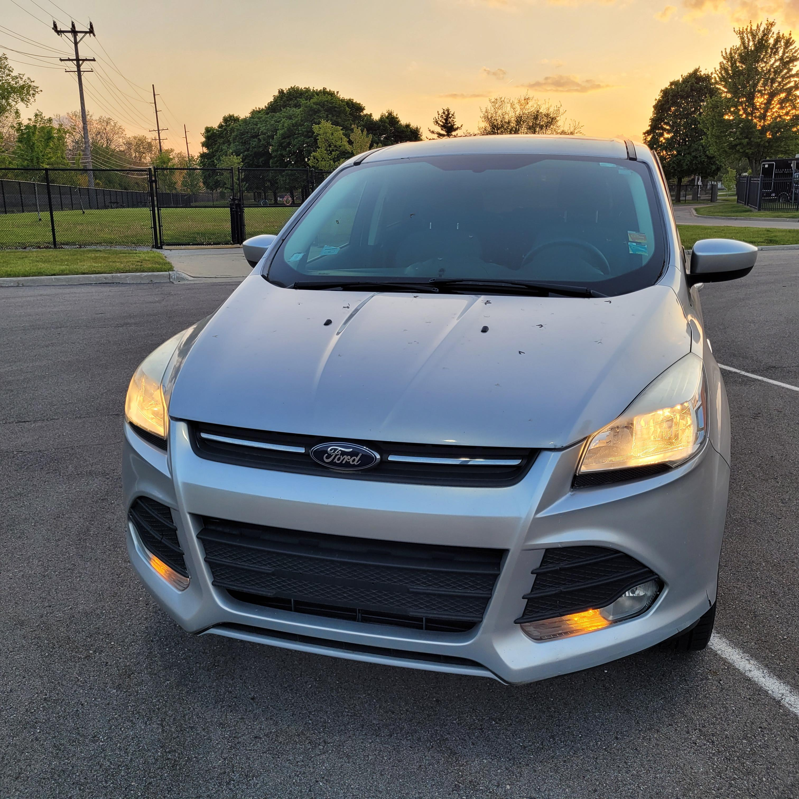 Used 2014 Ford Escape SE FWD image 1
