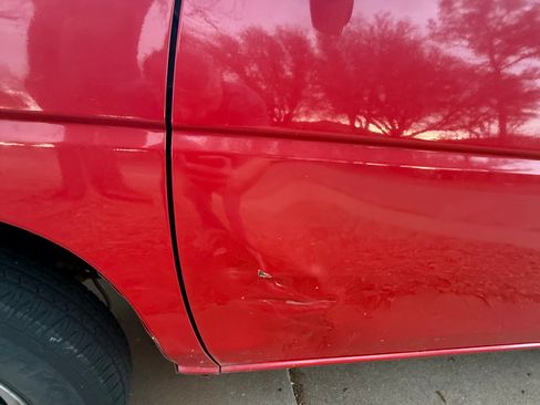 Used 1994 Nissan Pickup XE image 17