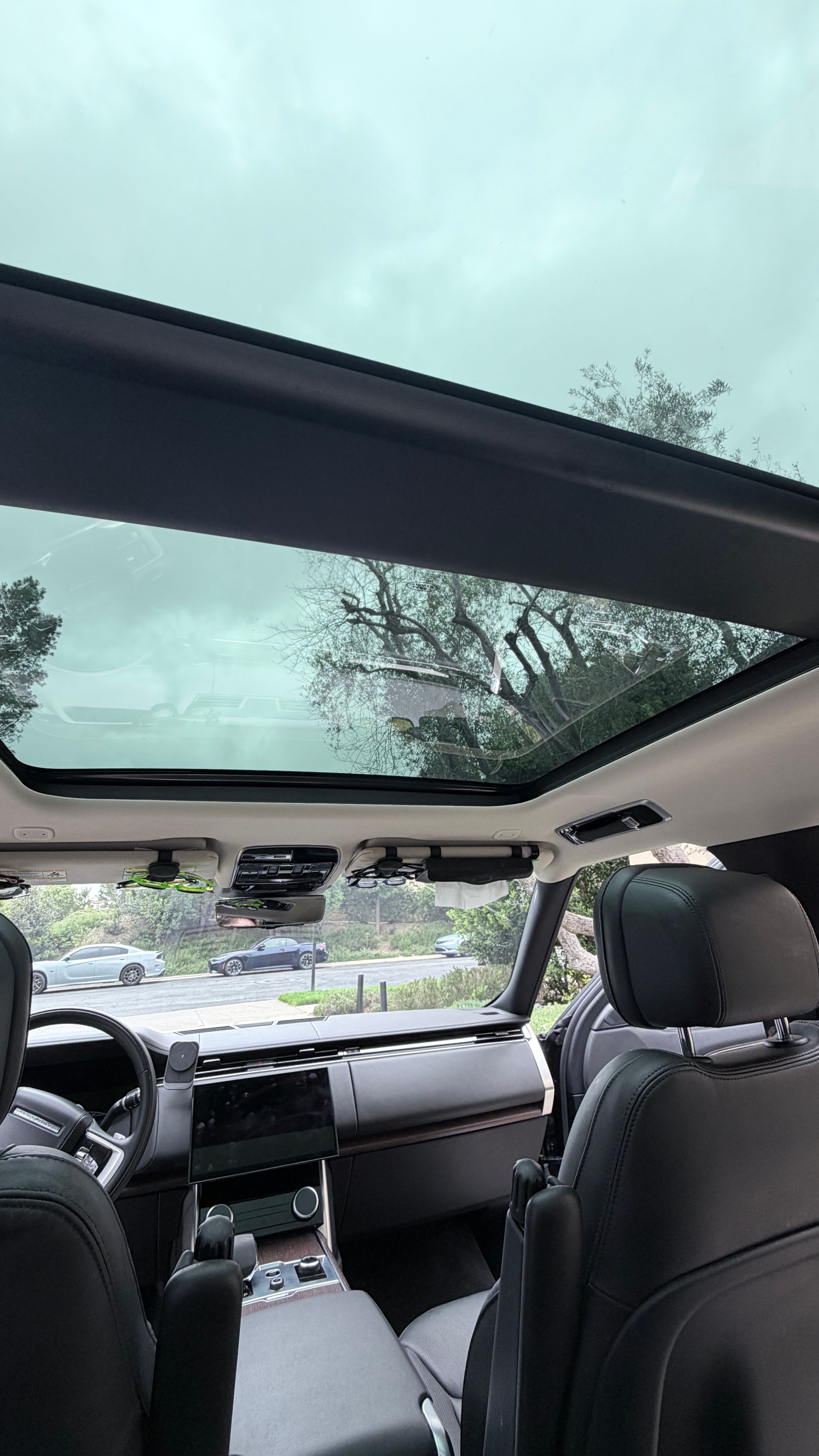 Used 2022 Land Rover Range Rover SE AWD/4WD image 22