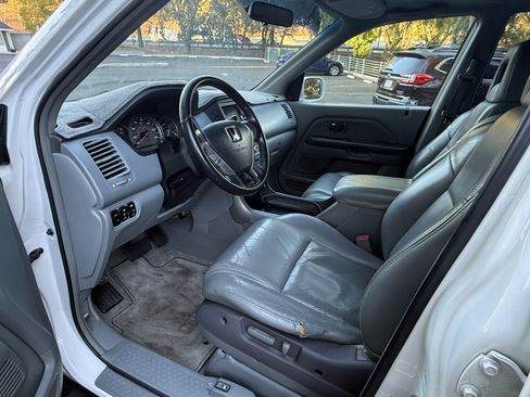 Used 2005 Honda Pilot EX-L image 12