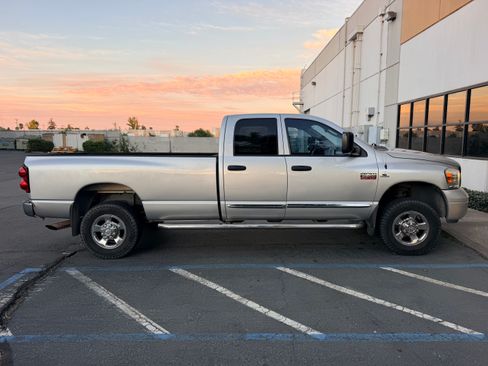 Used 2009 Dodge Ram 3500 Truck Laramie AWD/4WD image 6
