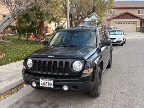Used 2016 Jeep Patriot Sport image 10