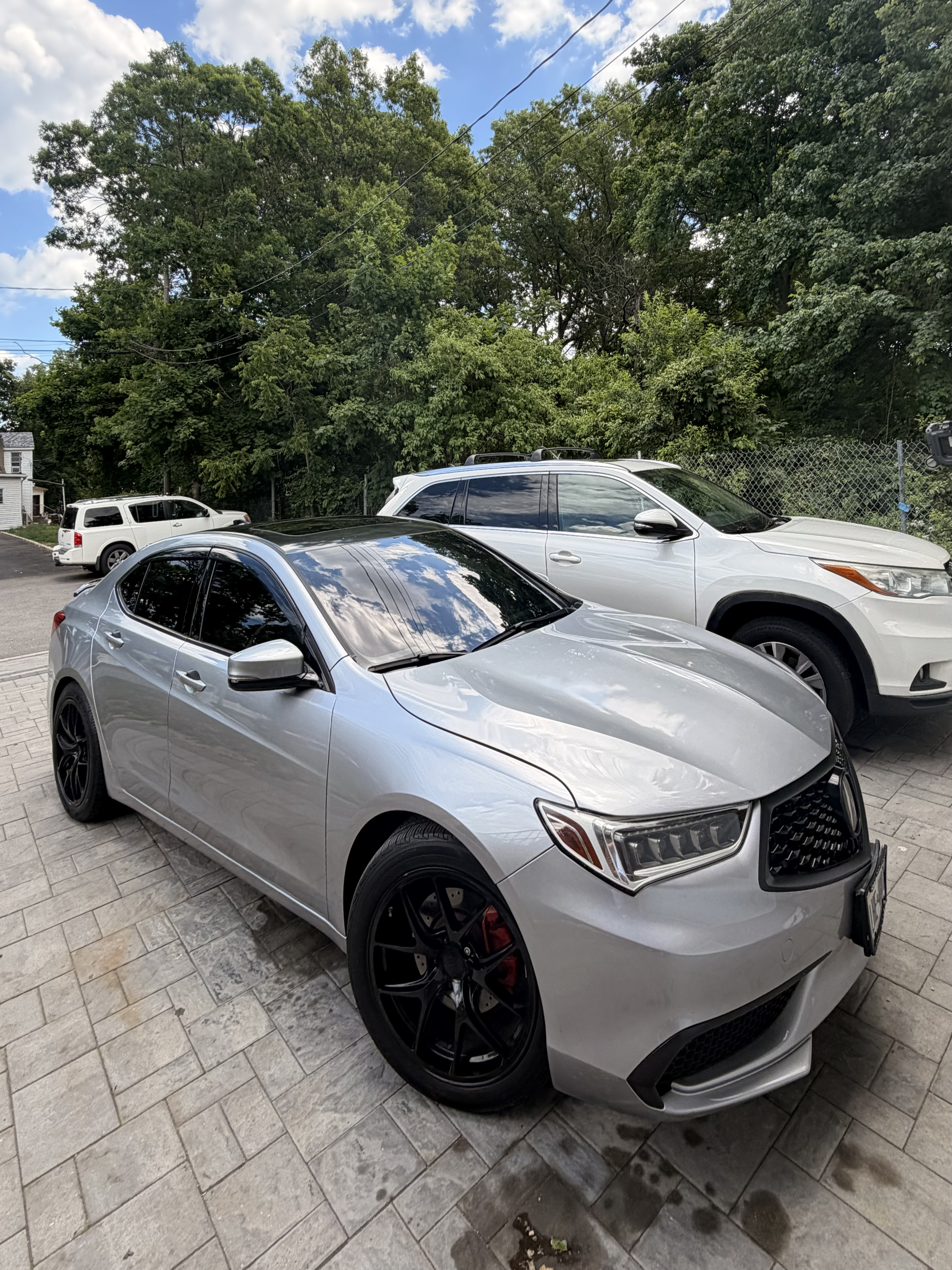 Used 2019 Acura TLX w/ Technology Package FWD image 12