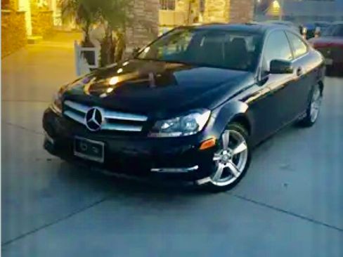 Used 2013 Mercedes-Benz C 250 Coupe image 2
