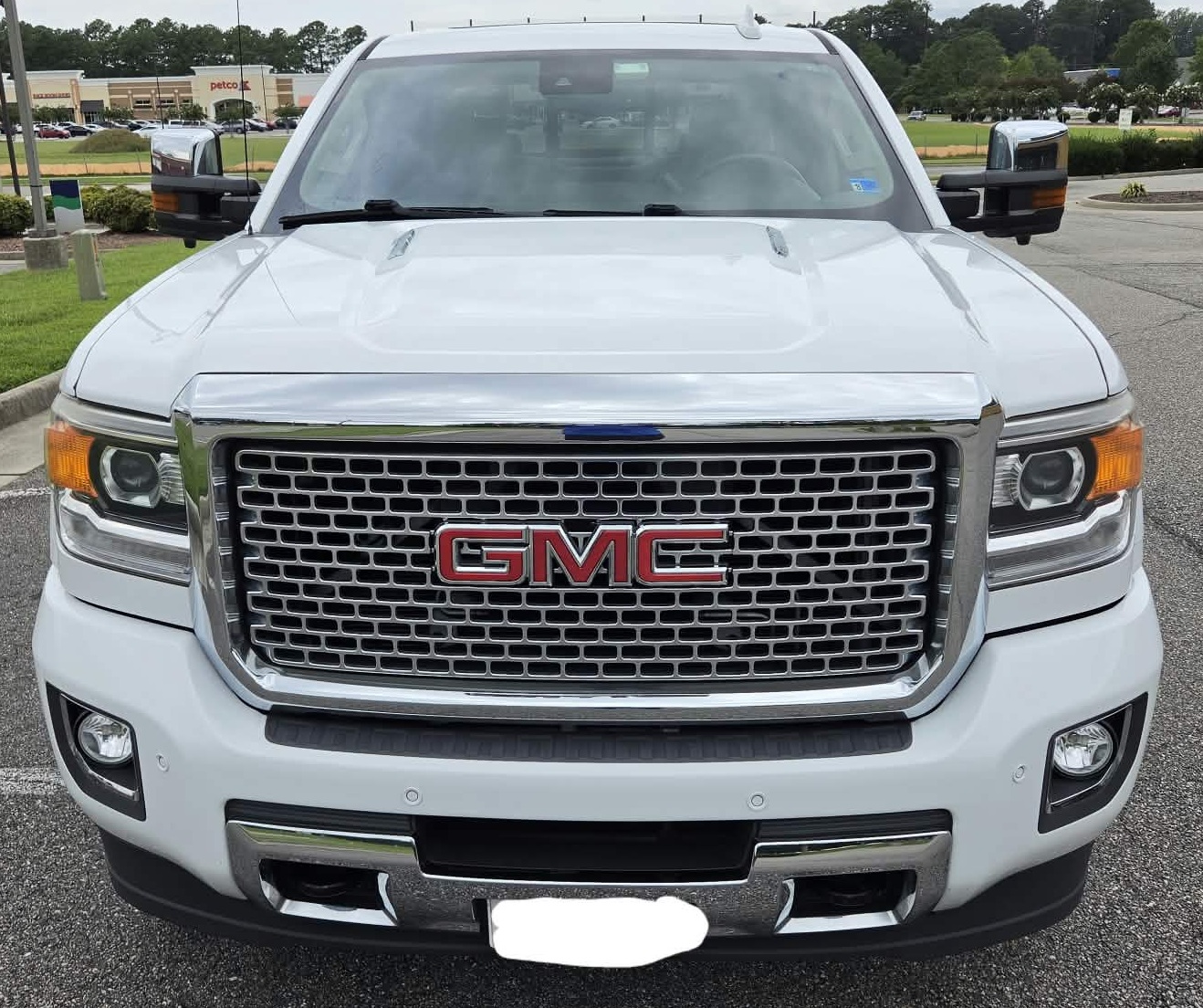 Used 2016 GMC Sierra 2500 Denali w/ Duramax Plus Package AWD/4WD image 4